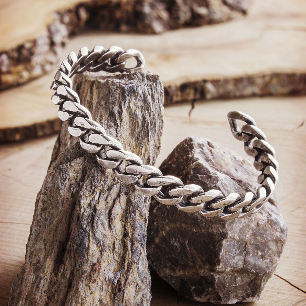 Fixed Chain Cuff Bracelet in Oxidized Sterling Silver