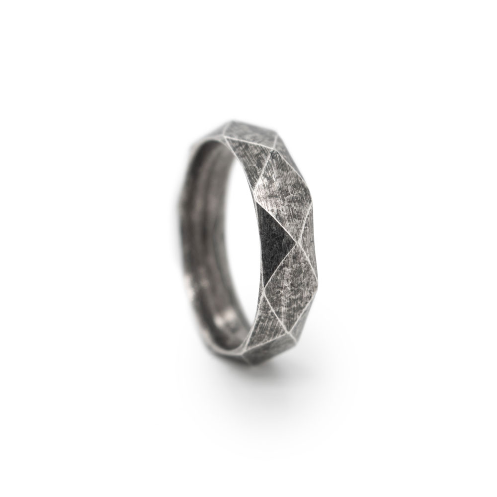 Rhombus Patterned Band Ring in Oxidized Sterling Silver