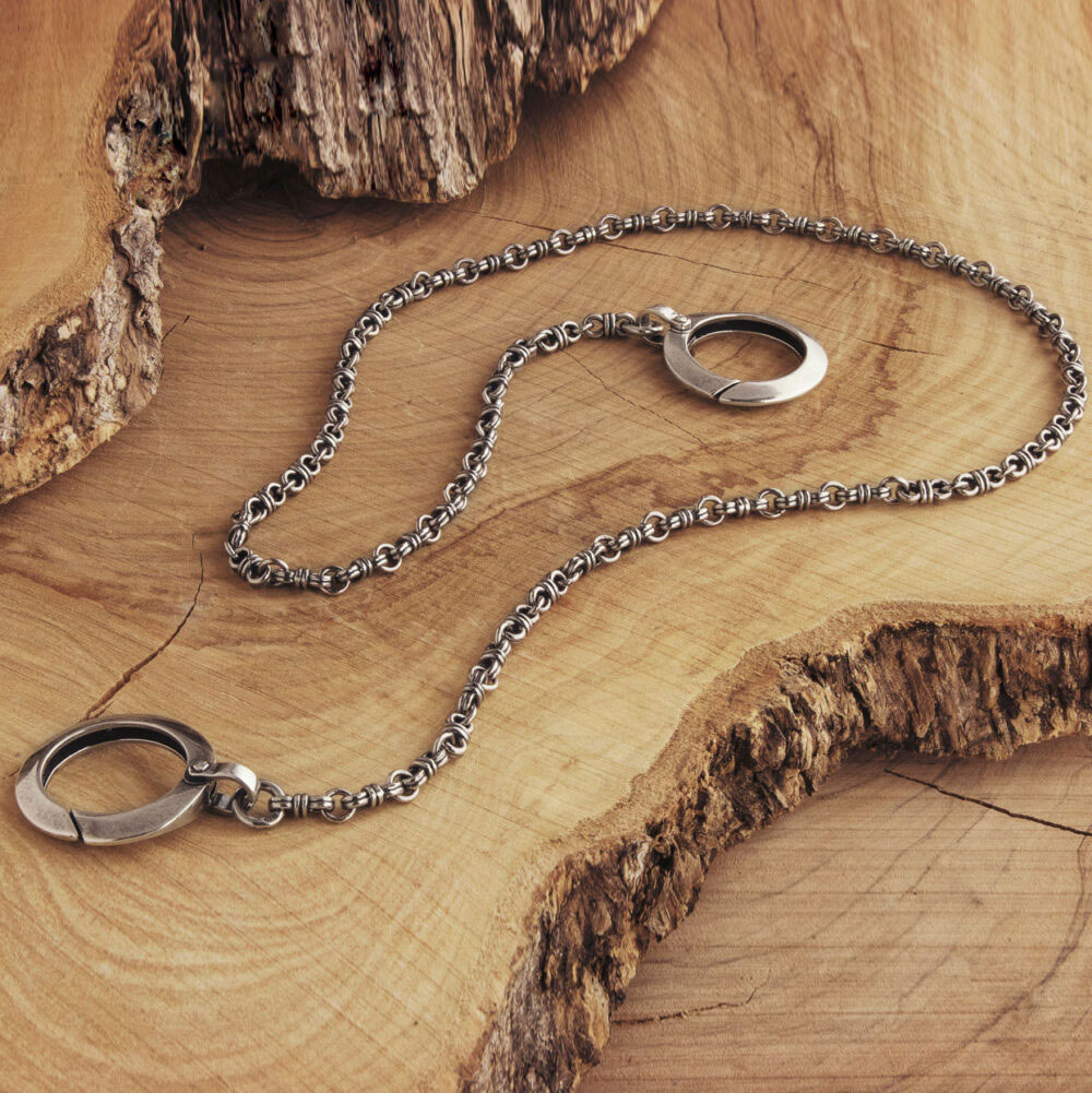 Chain for Wallets or Keys with Silver Wire Links